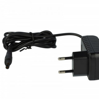 Nabíječka pro holicí strojky Remington, 4.8W, 12V, 0.4A Nabíječka pro holicí strojky Remington, 4.8W, 12V, 0.4A